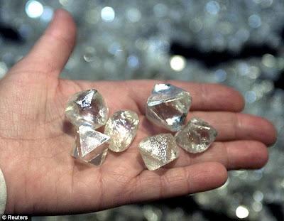 Russia annuncia enorme deposito di diamanti creati da meteorite