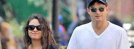 Passeggiata romantica per Ashton e Mila