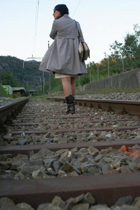 Outfit: J'entends siffler le train