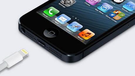iphone_5_plug iPhone 5: i prezzi in Italia in anteprima