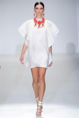 Milano Moda Donna Settembre 2012 - Sfilano in passerella le tendenze primavera - estate 2013
