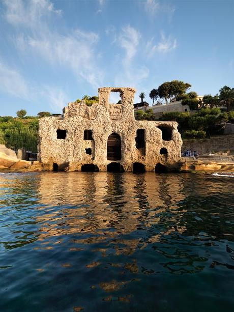 Dalle scogliere di Hastings al sogno di Posillipo