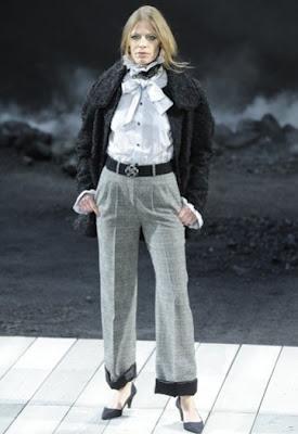 La Forma delle Donne: A (Seconda Parte) La Forma delle Donne: A (Seconda Parte)