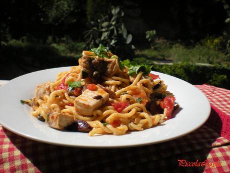 Spaghetti alla Chitarra con Puttanesca di Pesce Spada