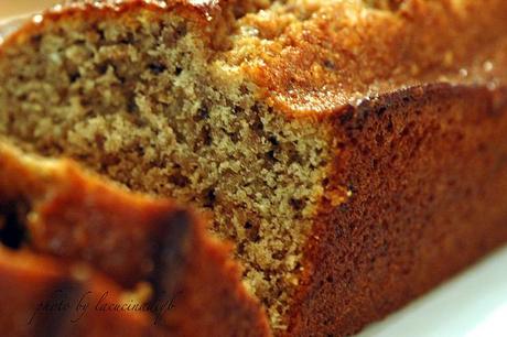 Plum-cake profumato con farina di ceci e cacao