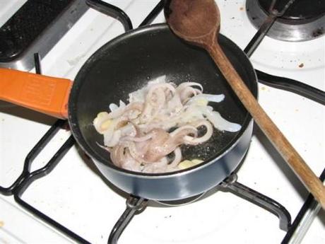 Corona di couscous ai tentacoli di calamari