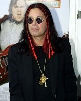 Ozzy canta John Lennon