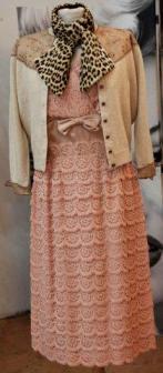 Next Vintage 2012 Castello di Belgioioso Pavia - Abito in lana rosa con giacchino