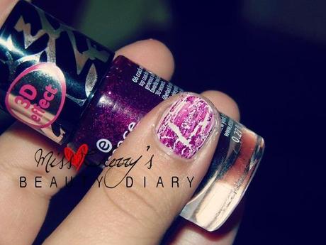 { Nail Art Crackling Top Coat - Essence 06 crack me! Pearly Pink }