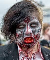 idee costumi di halloween 2012  zombie diavoli streghe vampiri fate killer angeli neri dark lady