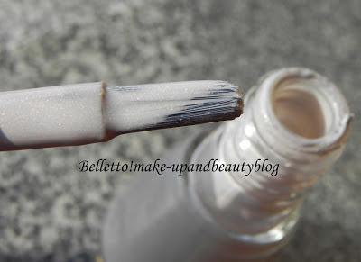 Essence - Smalto Colour&Go; n.142 Grey to be Here Essence - Smalto Colour&Go; n.142 Grey to be Here