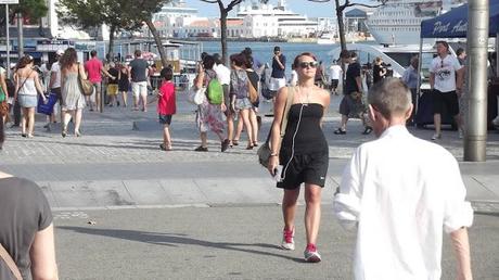 VOLI VIA CON ME? VOLI VIA CON ME?