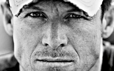 Felix Baumgartner in caduta libera da 37 000 metri di quota ci riprova oggi