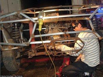 Contadino cinese si costruisce Lamborghini Reventon con rottami di metallo