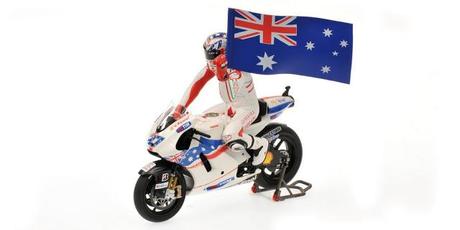Casey Stoner + Ducati Desmosedici GP9 Australia 2009 L.E. 2009 pcs. by Minichamps