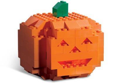 La zucca di Halloween della LEGO