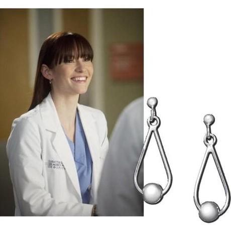 ACCESSORI | Gli orecchini di Chyler Leigh sono invendita da Macy's e Nordstrom