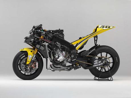 Yamaha YZR-M1 990 V.Rossi 2006 Yamaha YZR-M1 990 V.Rossi 2006
