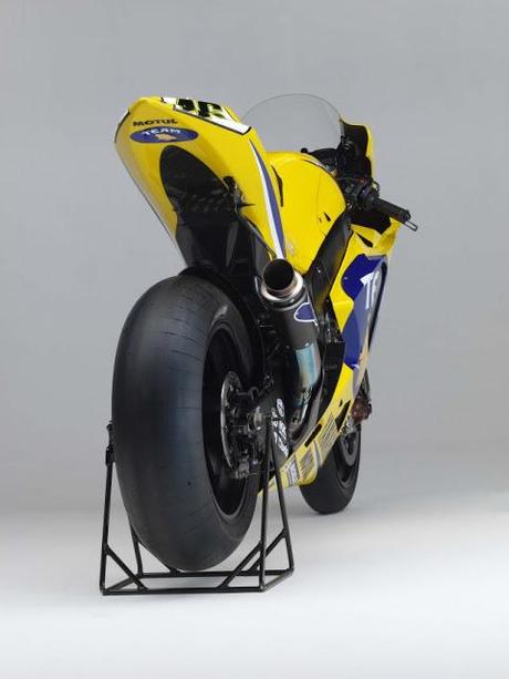 Yamaha YZR-M1 990 V.Rossi 2006