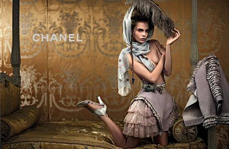 AD CAMPAIGN | Chanel Croisière 2013: Karl Lagerfeld realizza una campagna pubblicitaria che guarda al 18° Secolo