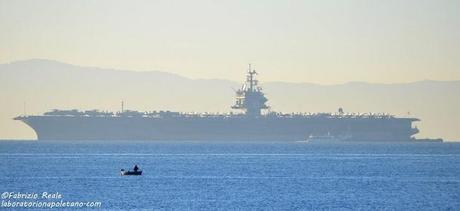 Portaerei a Napoli: la USS Enterprise per l'ultima volta nel golfo...