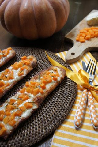 E' tempo di zucca: Pizza con zucca e gorgonzola