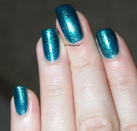 ABC Challenge H: Orly Halley’s Comet ABC Challenge H: Orly Halley’s Comet