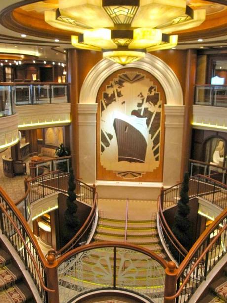 Cunard: Queen Elizabeth si aggiudica due Travel Weekly Magellan Awards
