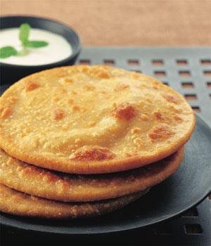 http://1.bp.blogspot.com/-sPR0eMFnBuA/T3hp50Dvq0I/AAAAAAAAAHQ/bl3JGOZw2iw/s640/chinni-ka-paratha-shimafood.jpg