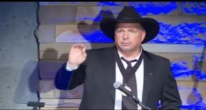 Garth Brooks membro della Country Music Hall of Fame. Dopo Las Vegas? “Forse torno in tour…”