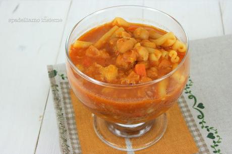 PASTA E CECI IN ROSSO PICCANTE, PER SCALDARE IL CUORE