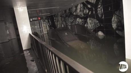 Sandy: si comincia a fare il conto dei danni. (video della metro di New York e foto) Collegamento permanente dell'immagine integrata