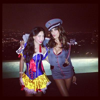 Halloween: Elisabetta Canalis si traveste da generale