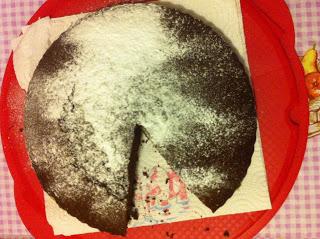 Torta al cioccolato che sparisce al volo Torta al cioccolato che sparisce al volo