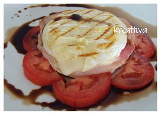 Tomino al tacchino arrosto e aceto balsamico Tomino al tacchino arrosto e aceto balsamico