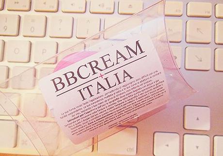 Spugnetta ovale per fondotinta, BB Cream Italia