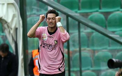 Infortunio per Mantovani, 6 mesi di stop per il difensore del Palermo