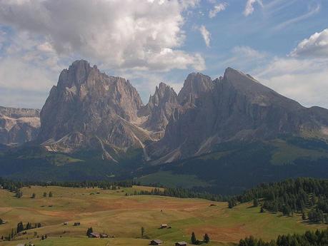 L’Alpe di Siusi, fra il parco naturale dello Sciliar, il Catinaccio e il Sassolungo