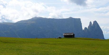 L’Alpe di Siusi, fra il parco naturale dello Sciliar, il Catinaccio e il Sassolungo