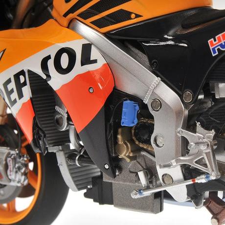 Honda RC 212V D.Pedrosa 2009 - Exclusive Danhausen L.E. 750 pcs. by Minichamps