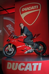 Ducati chiude con un bilancio positivo il 2012 e presenta ad EICMA le novita’ della gamma 2013