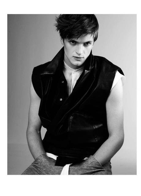 DENIS GAGNON SS13 MODEL FELIX LALONDE INDEPENDENT MEN DENIS GAGNON SS13 MODEL FELIX LALONDE INDEPENDENT MEN