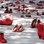 300 scarpe rosse per la giornata mondiale contro violenza sulle donne