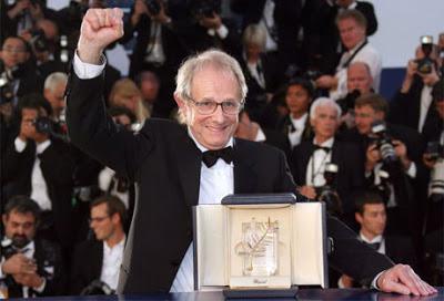 E Ken Loach rifiuta il premio del Festival di Torino. “Sto con i licenziati del Museo del Cinema”.