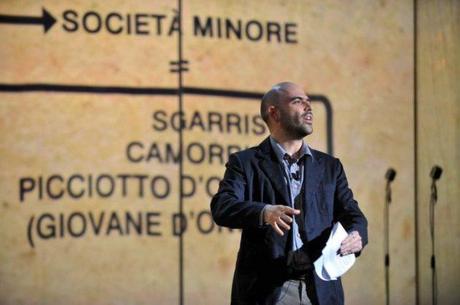 “Vieni via con me”: polemica Maroni – Saviano sui legami della ‘Ndrangheta con la Lega al Nord. Pier Silvio Berlusconi fa i complimenti alla Rai