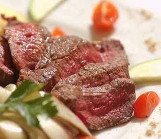 Metodo Montignac:Corona d’agnello con barchette di ceci agnello-con-cardi-e-uova.jpg