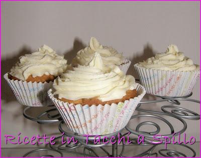 CUPCAKES ALLE CASTAGNE E CIOCCOLATO BIANCO