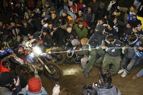 Gli Artigli Nella Roccia. la Festa dell'Enduro. Sabato 16 febbraio 2013 Gli Artigli Nella Roccia. la Festa dell'Enduro. Sabato 16 febbraio 2013