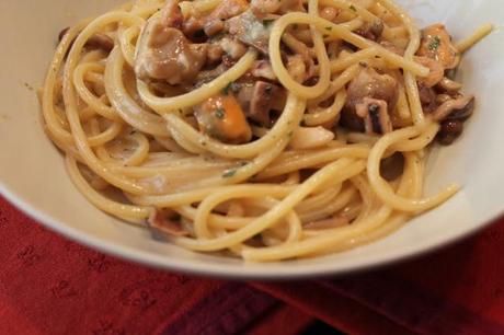 Carbonara di mare e di monti al curry