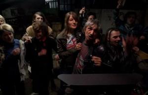 CINEMA: ‘Der Albaner’ e ‘Punk’s not dead’, sopravvivere ai tempi nuovi, tra Skopje e Berlino